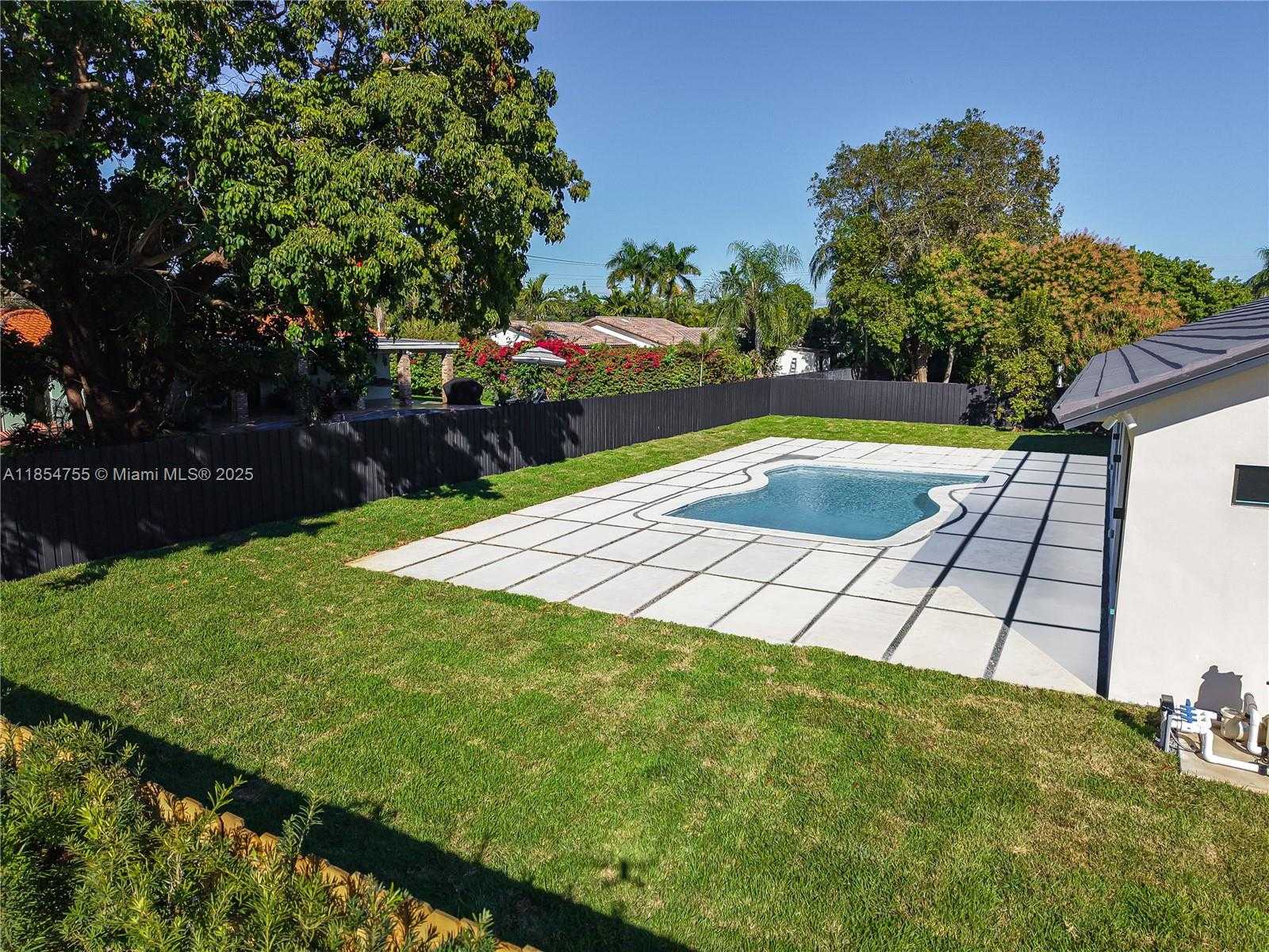 Small Image of 8765 SOUTH WEST 175TH ST, Palmetto Bay Number 30