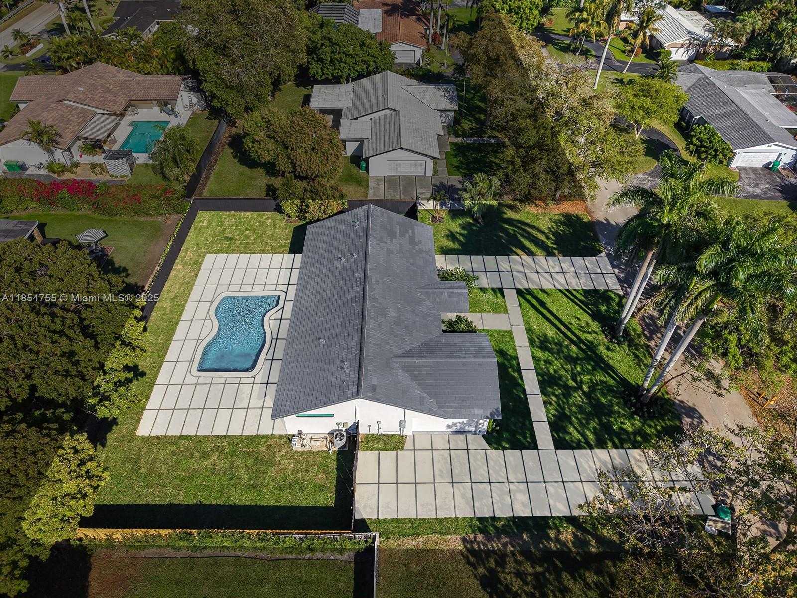 Small Image of 8765 SOUTH WEST 175TH ST, Palmetto Bay Number 35