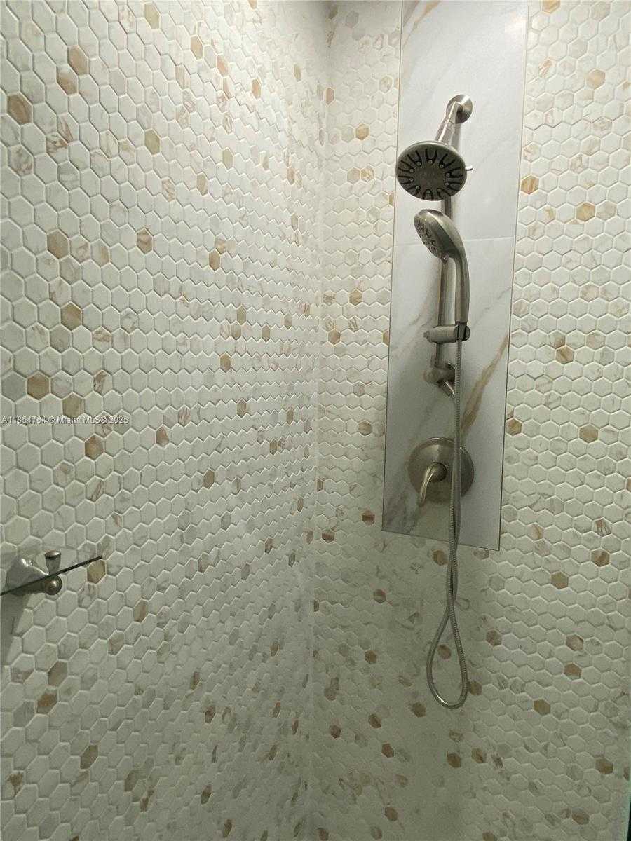Imagen de Pequeño Objeto
