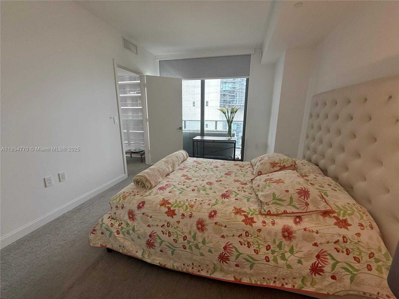 Small Image of 45 SOUTH WEST 9TH ST #3001, Miami Number 16