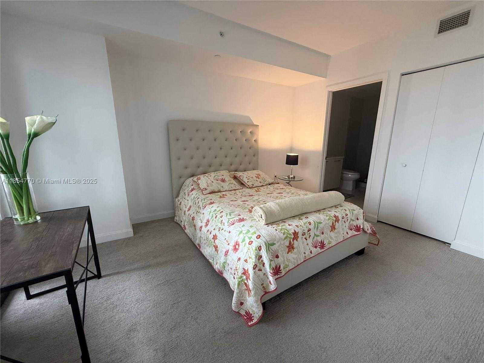 Small Image of 45 SOUTH WEST 9TH ST #3001, Miami Number 18