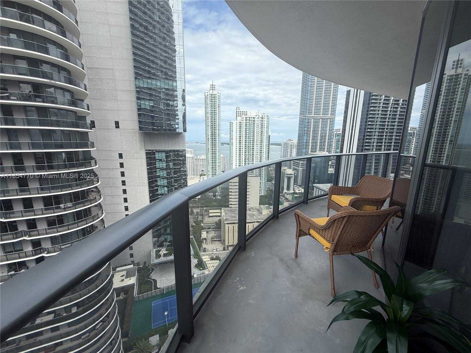 Small Image of 45 SOUTH WEST 9TH ST #3001, Miami Number 24