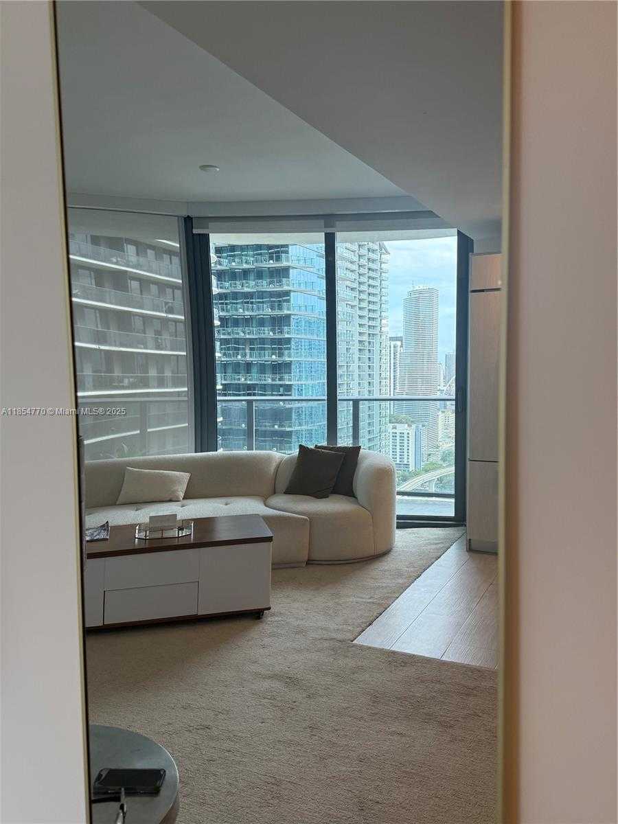 Small Image of 45 SOUTH WEST 9TH ST #3001, Miami Number 28