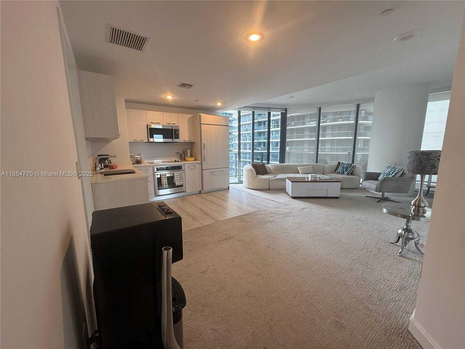 Small Image of 45 SOUTH WEST 9TH ST #3001, Miami Number 3