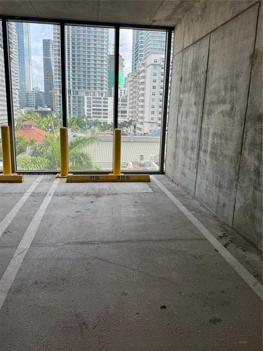 Small Image of 45 SOUTH WEST 9TH ST #3001, Miami Number 30