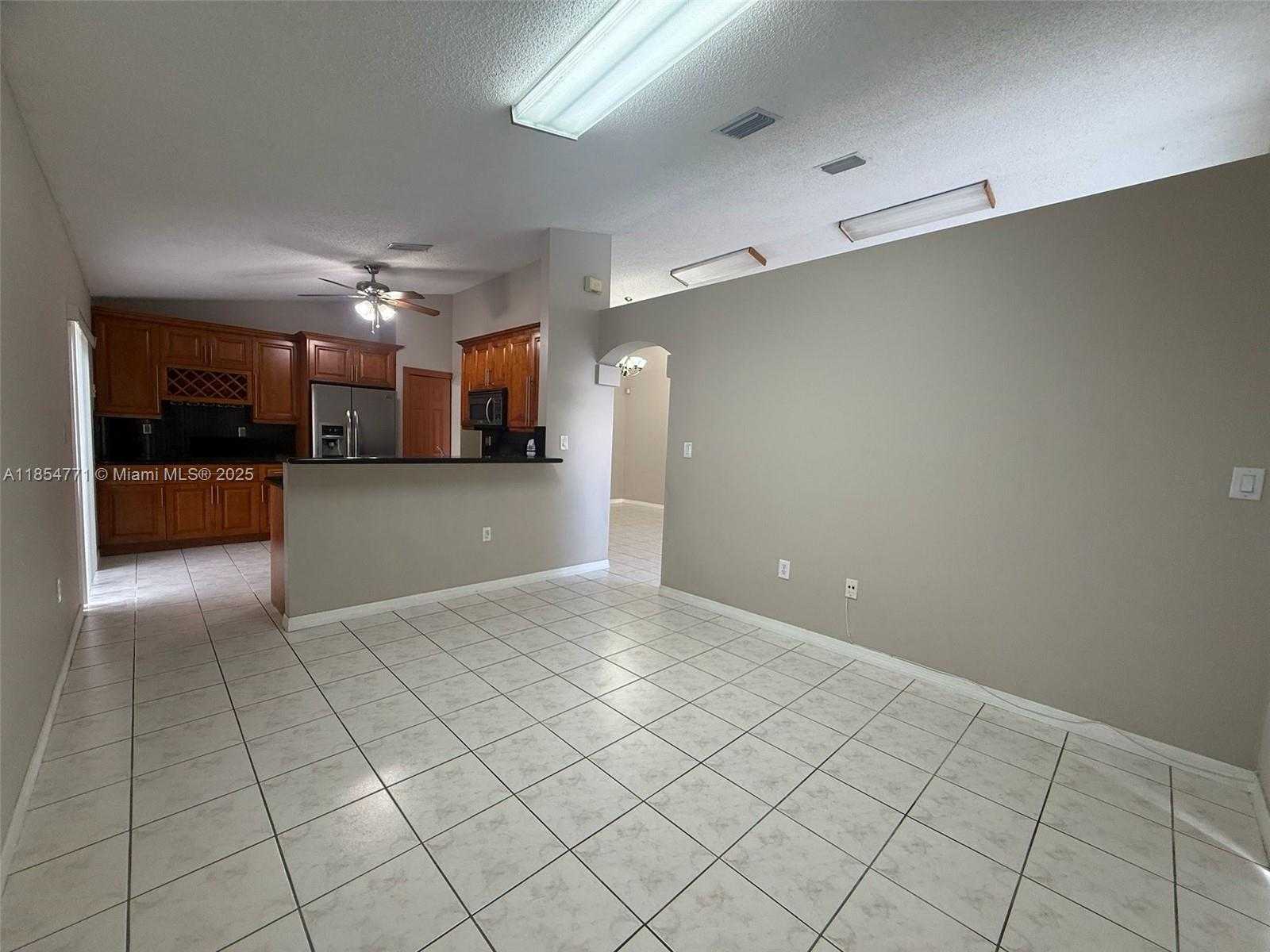 Small Image of 15801 SOUTH WEST 85TH ST #15801, Miami Number 19