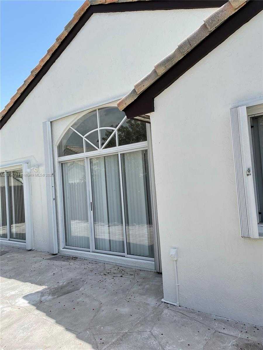 Small Image of 15801 SOUTH WEST 85TH ST #15801, Miami Number 24