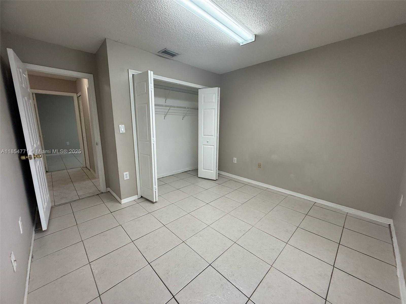 Small Image of 15801 SOUTH WEST 85TH ST #15801, Miami Number 4