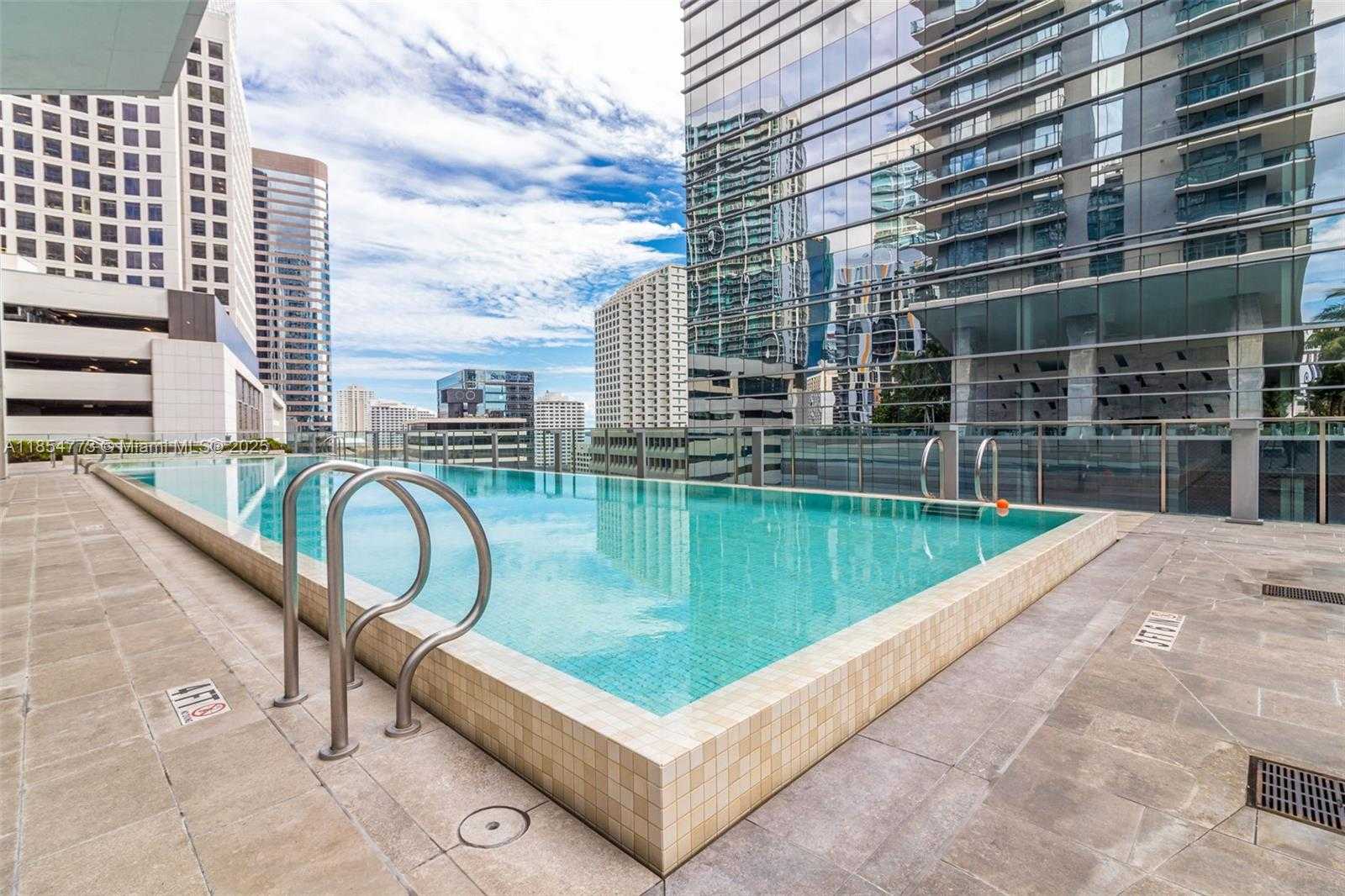 Small Image of 68 SOUTH EAST 6TH ST #2406, Miami Number 18