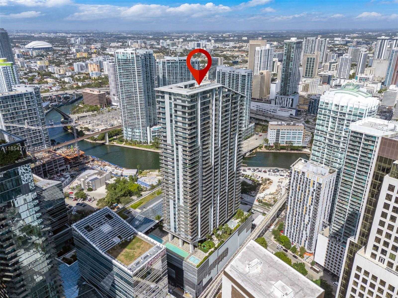 Small Image of 68 SOUTH EAST 6TH ST #2406, Miami Number 24