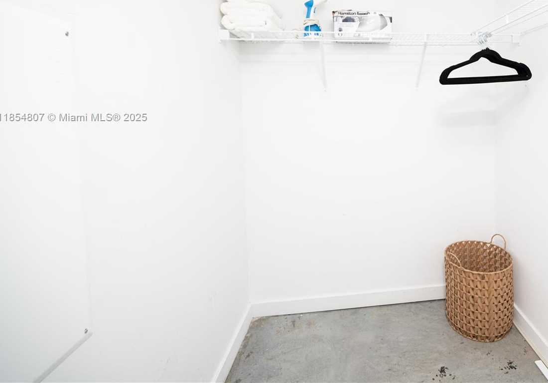 Small Image of 151 SOUTH EAST 1ST ST #2303, Miami Number 13