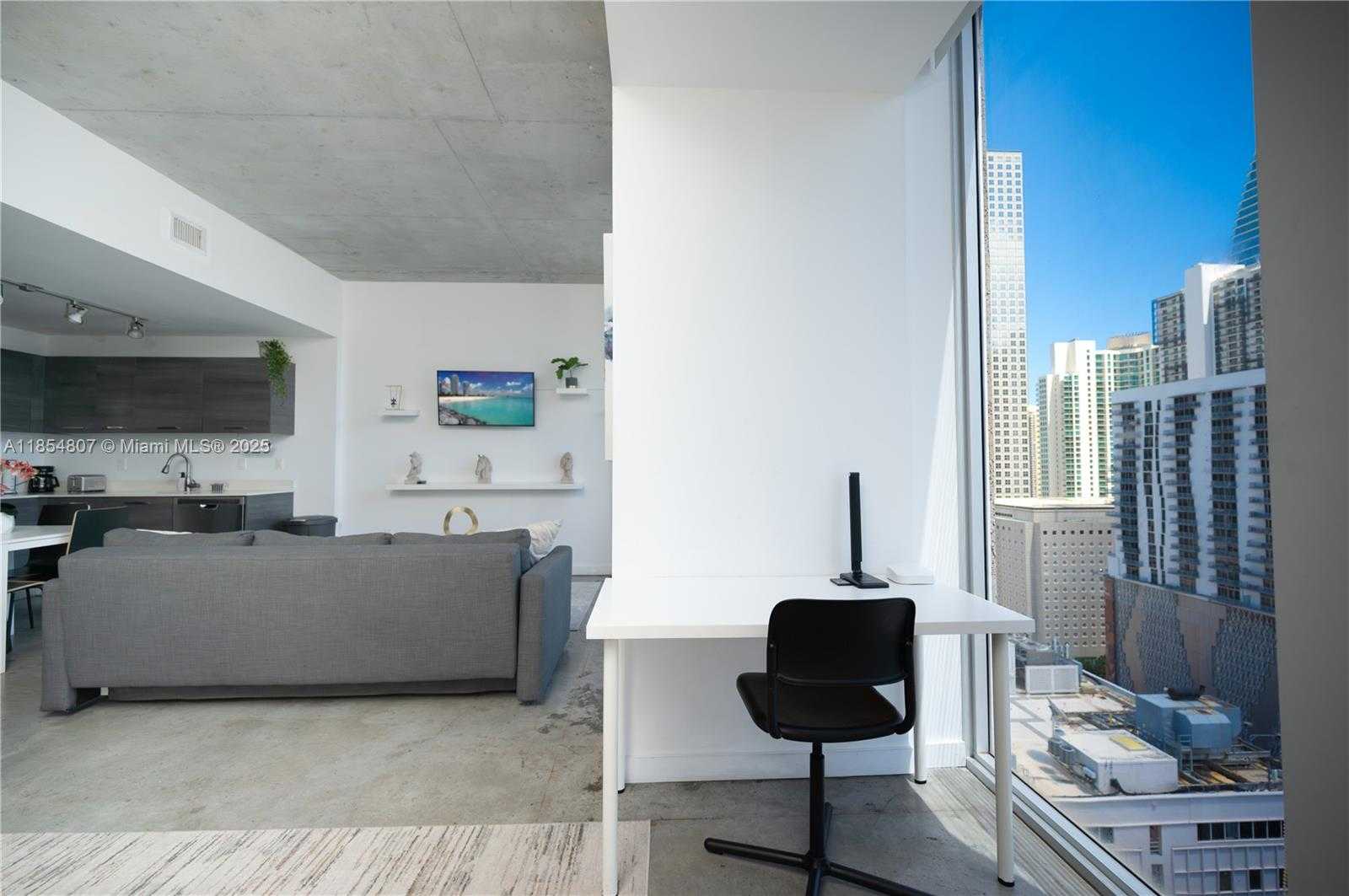 Small Image of 151 SOUTH EAST 1ST ST #2303, Miami Number 4
