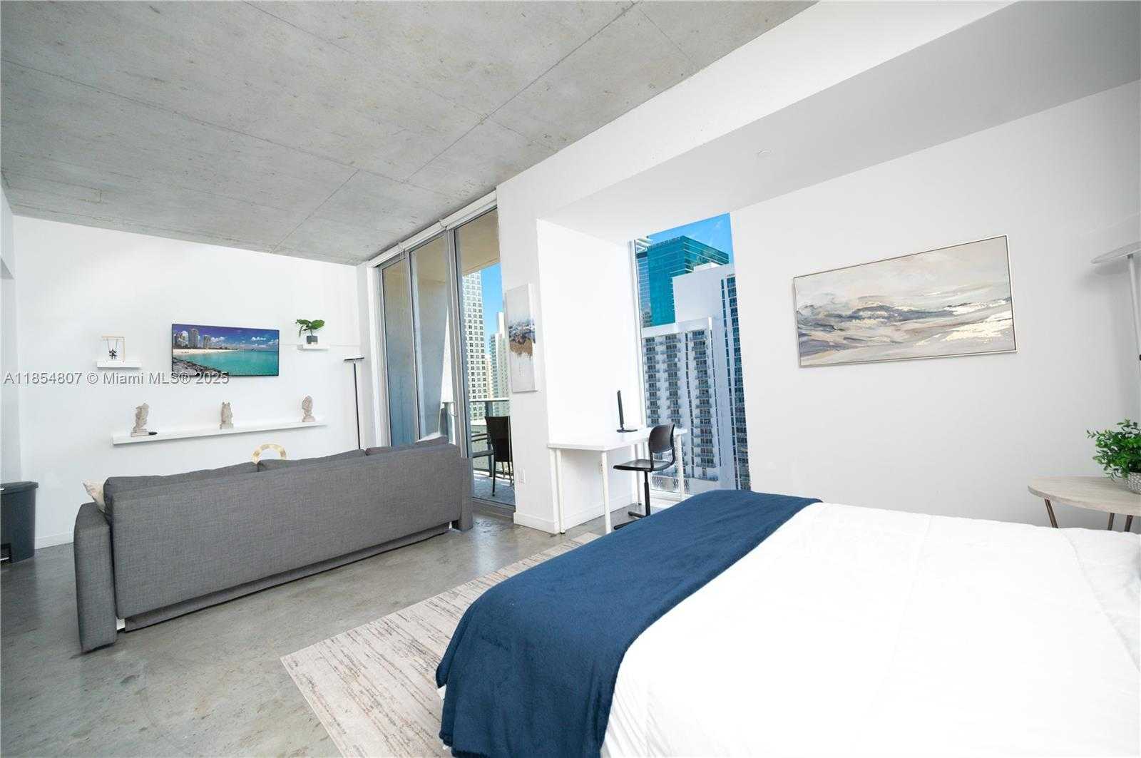 Small Image of 151 SOUTH EAST 1ST ST #2303, Miami Number 9