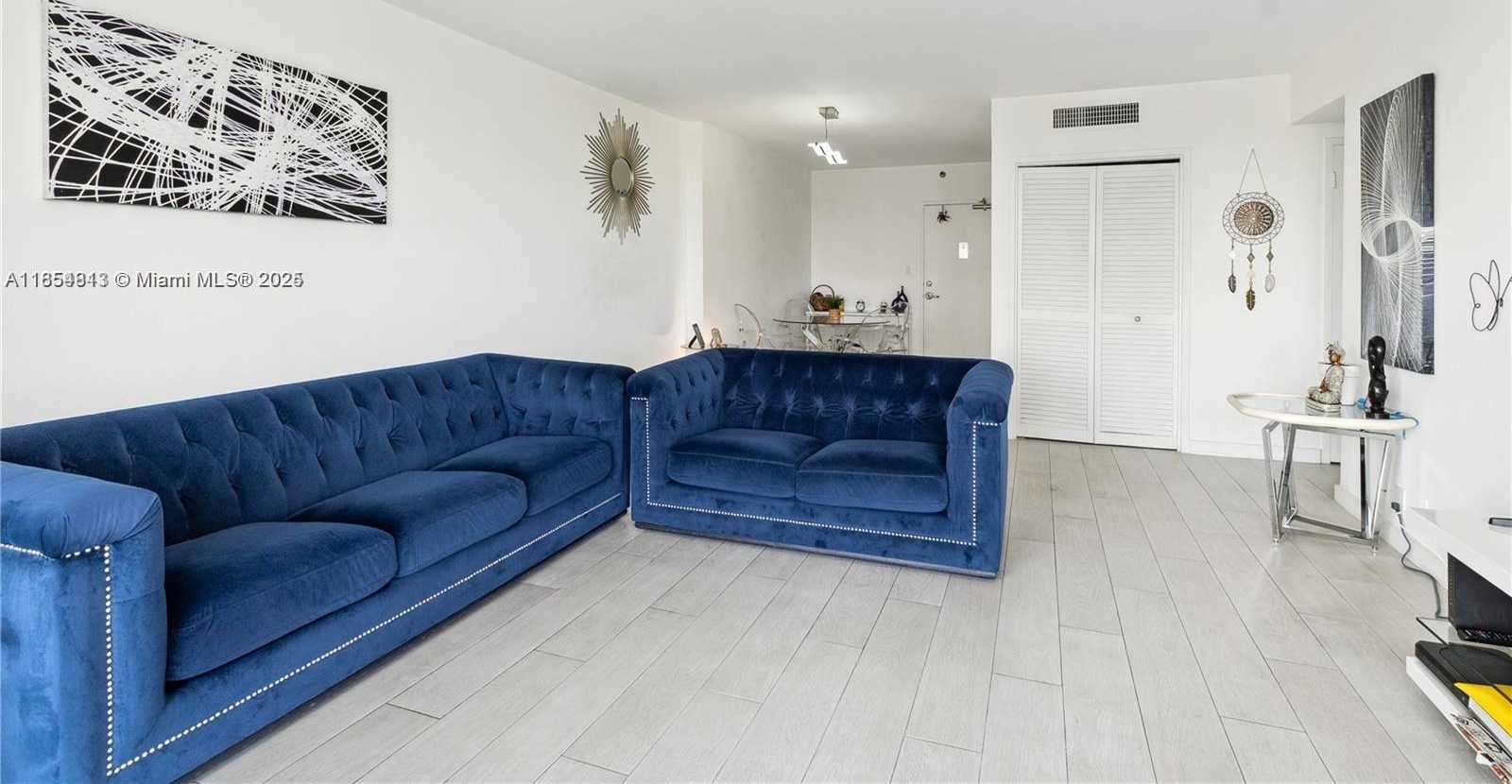 Small Image of 1000 WEST AVE #307, Miami Beach Number 5