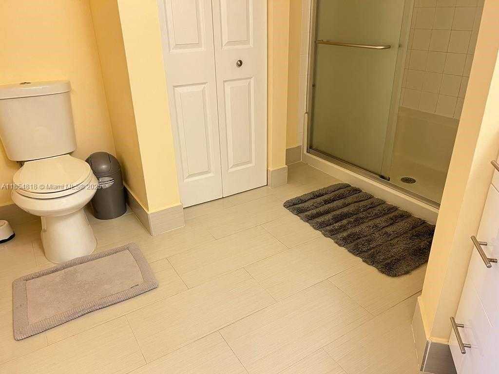 Small Image of 17100 NORTH BAY RD #1502, Sunny Isles Beach Number 24