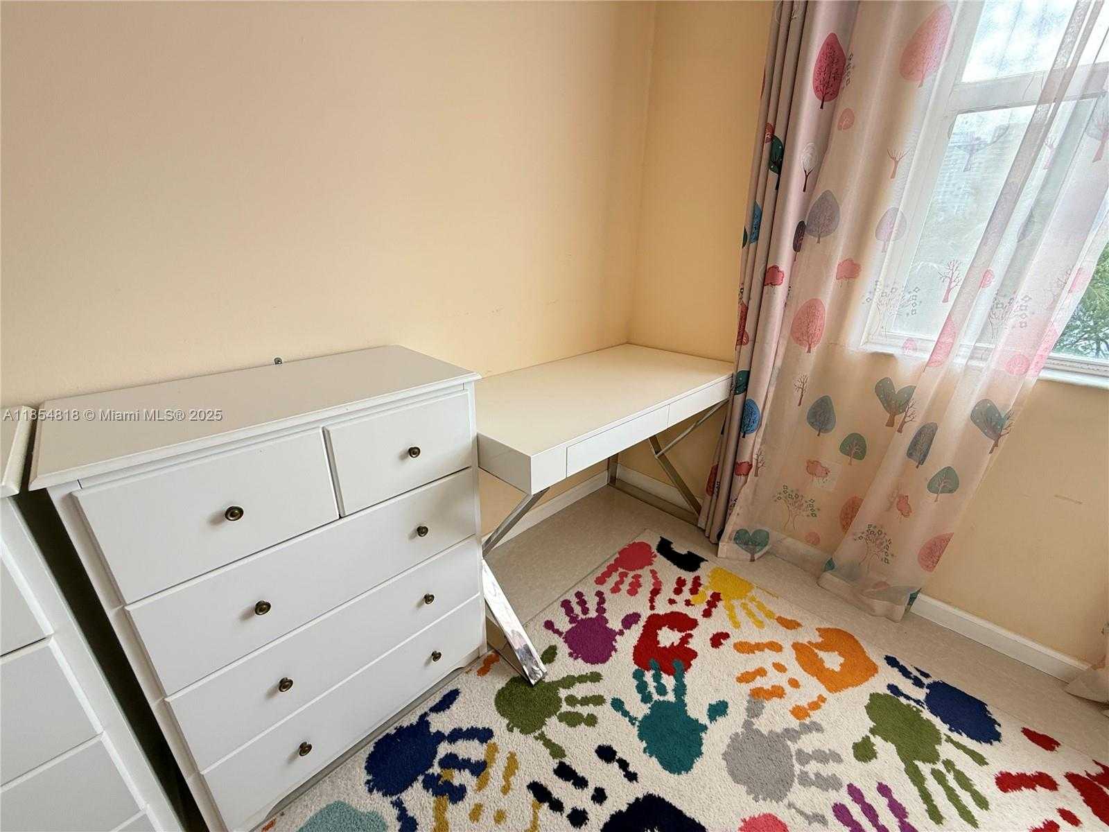 Small Image of 17100 NORTH BAY RD #1502, Sunny Isles Beach Number 31