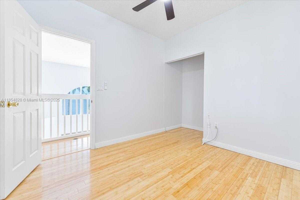 Small Image of 2340 NORTH WEST 186TH AVE, Pembroke Pines Number 14