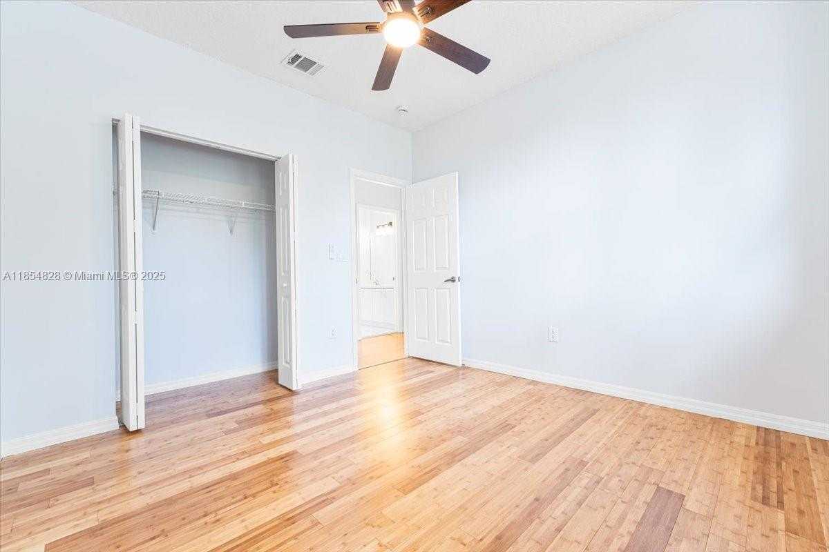 Small Image of 2340 NORTH WEST 186TH AVE, Pembroke Pines Number 23