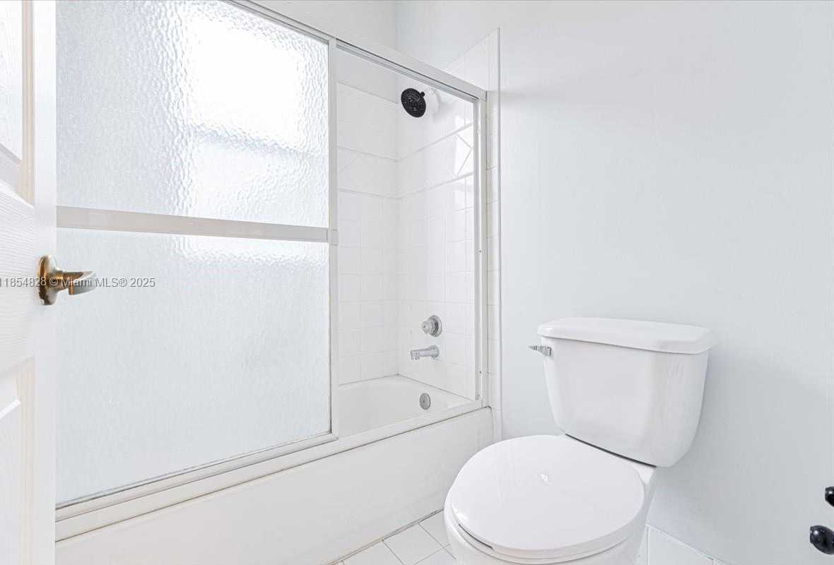 Small Image of 2340 NORTH WEST 186TH AVE, Pembroke Pines Number 25