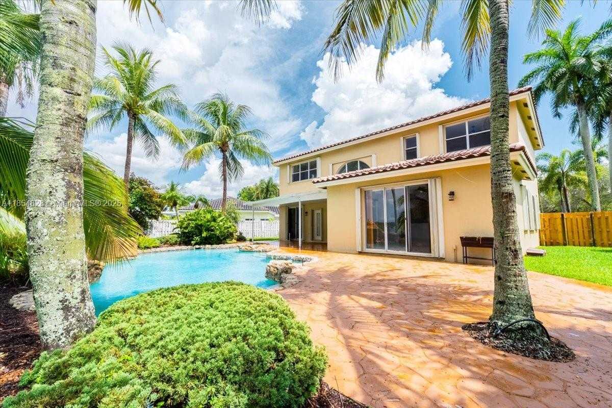 Small Image of 2340 NORTH WEST 186TH AVE, Pembroke Pines Number 26