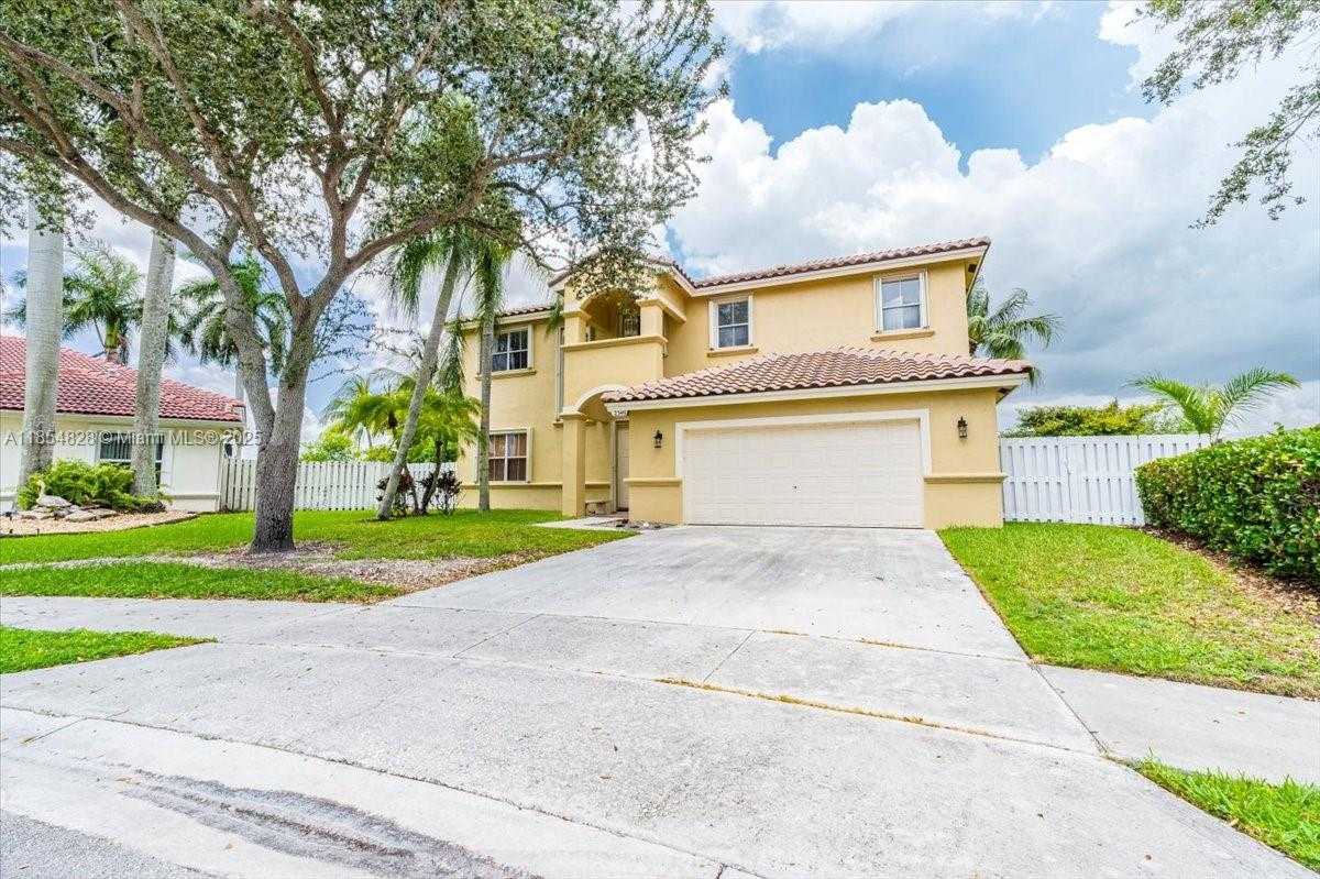 Small Image of 2340 NORTH WEST 186TH AVE, Pembroke Pines Number 30