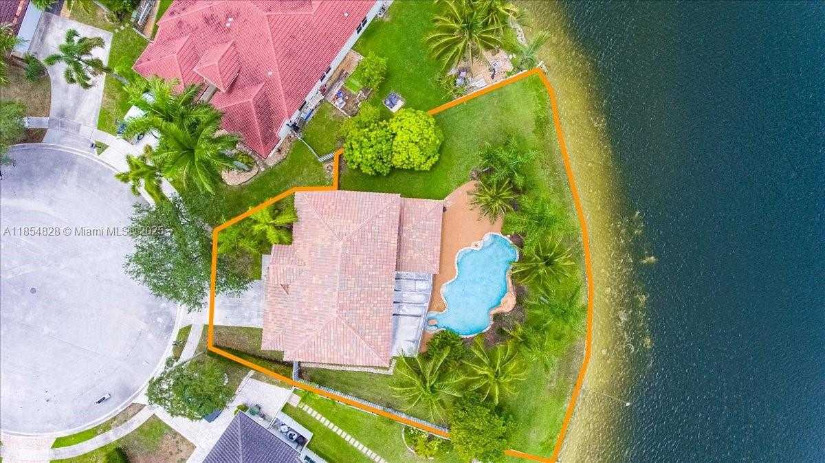 Small Image of 2340 NORTH WEST 186TH AVE, Pembroke Pines Number 31