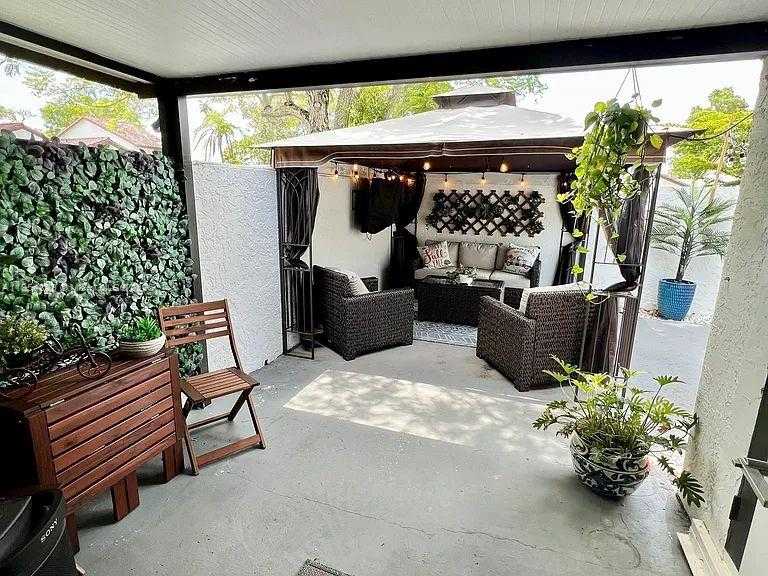 Small Image of 13535 SOUTH WEST 111TH TER, Miami Number 13