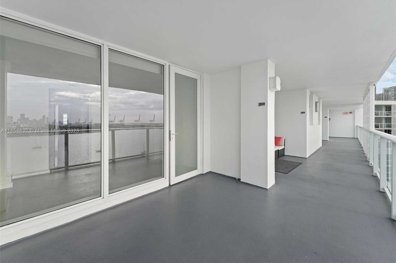 Small Image of 910 WEST AVE #0708, Miami Beach Number 8