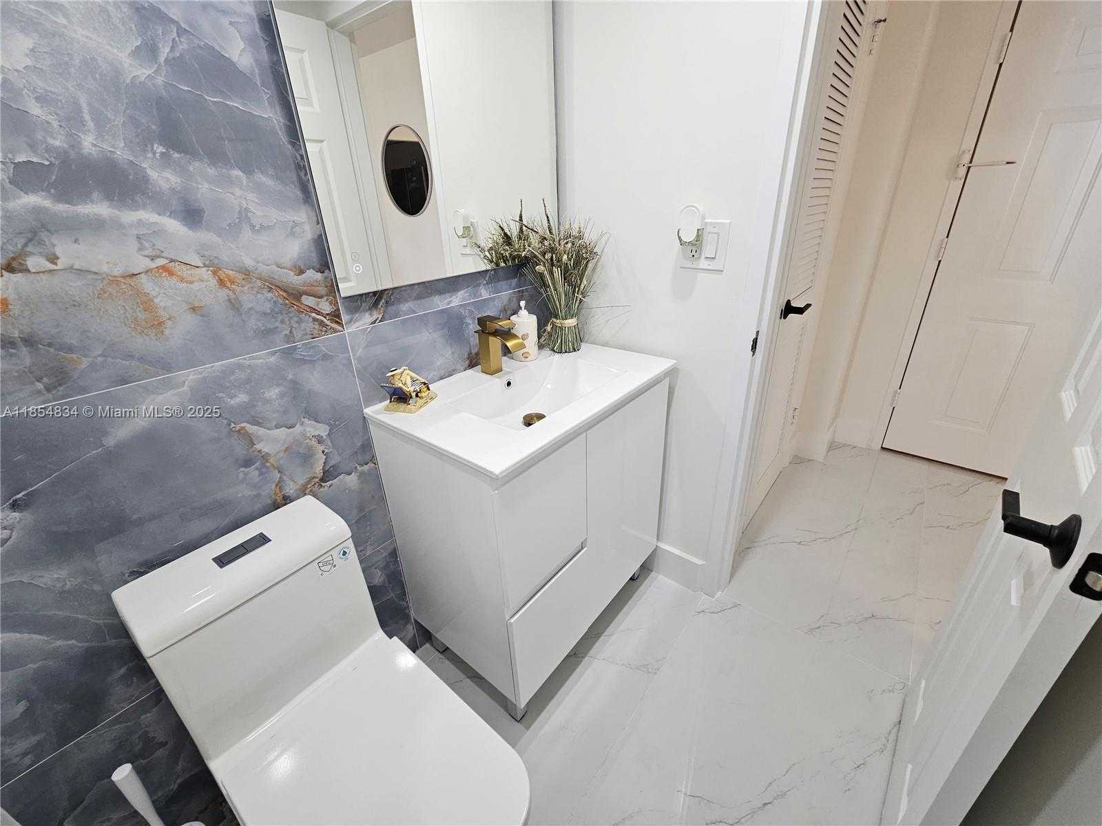 Small Image of 2501 SOUTH OCEAN DR #307, Hollywood Number 15