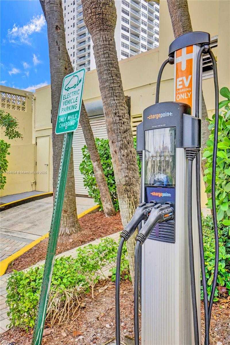 Small Image of 2501 SOUTH OCEAN DR #307, Hollywood Number 39