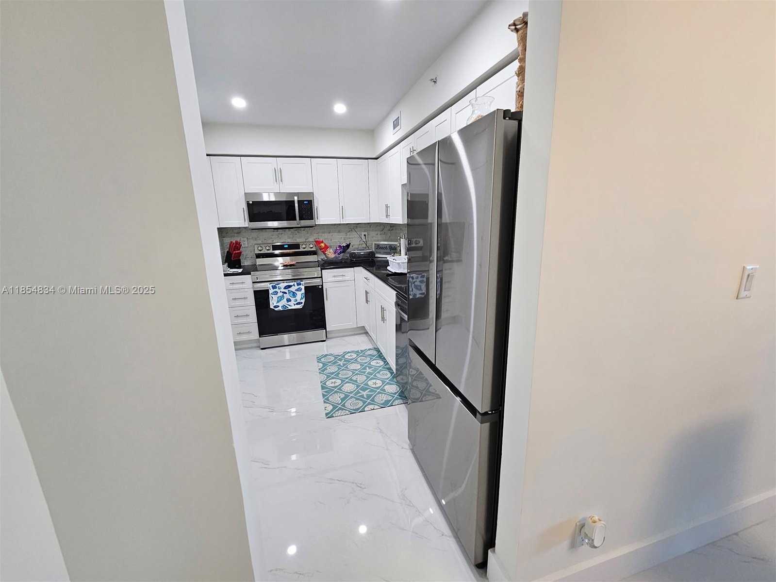 Small Image of 2501 SOUTH OCEAN DR #307, Hollywood Number 7