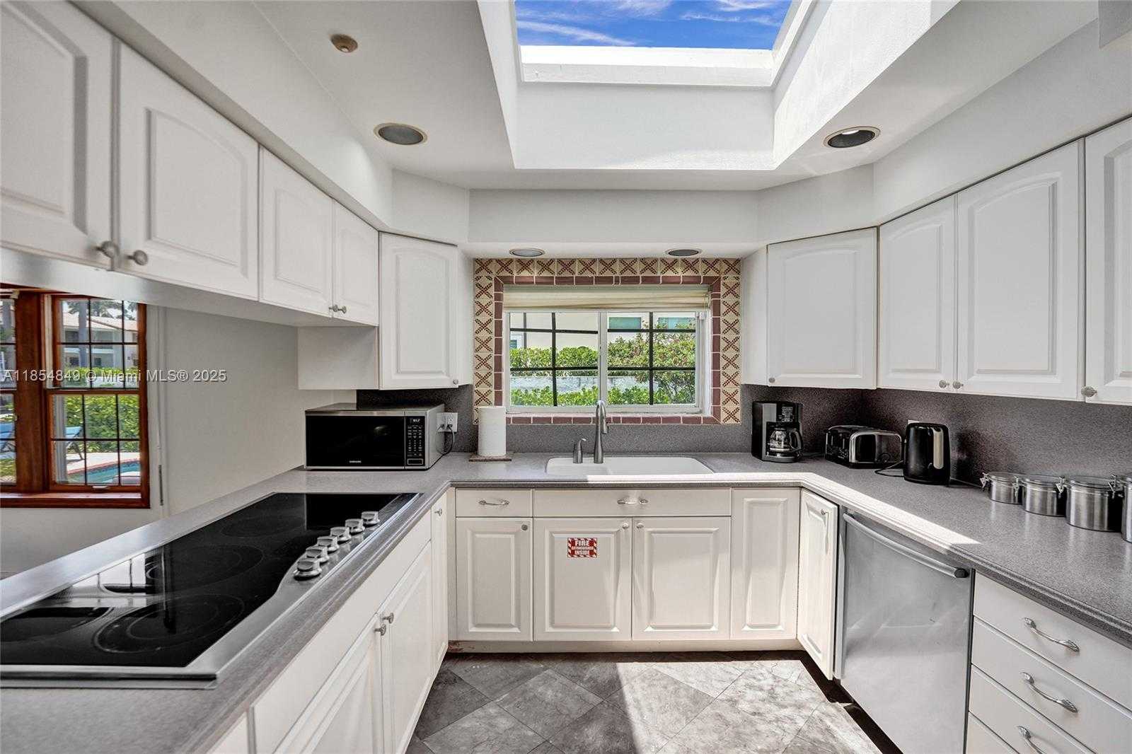 Small Image of 609 ISLE OF PALMS DR, Fort Lauderdale Number 31