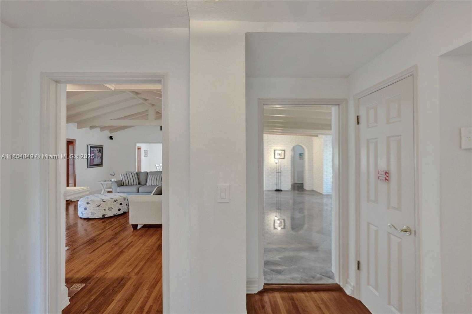 Small Image of 609 ISLE OF PALMS DR, Fort Lauderdale Number 44