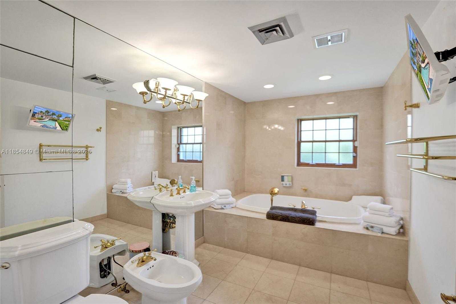 Small Image of 609 ISLE OF PALMS DR, Fort Lauderdale Number 45