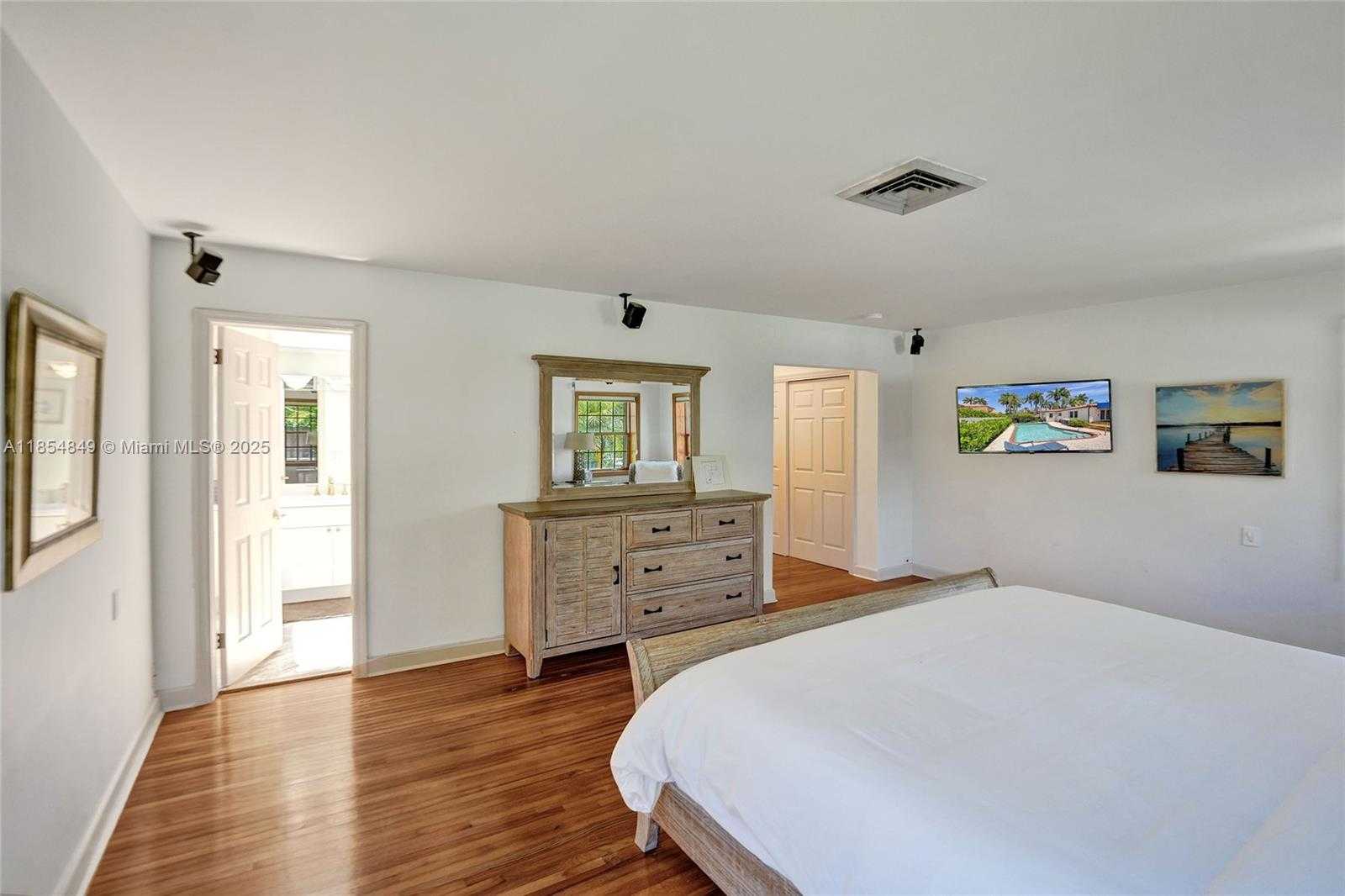 Small Image of 609 ISLE OF PALMS DR, Fort Lauderdale Number 47