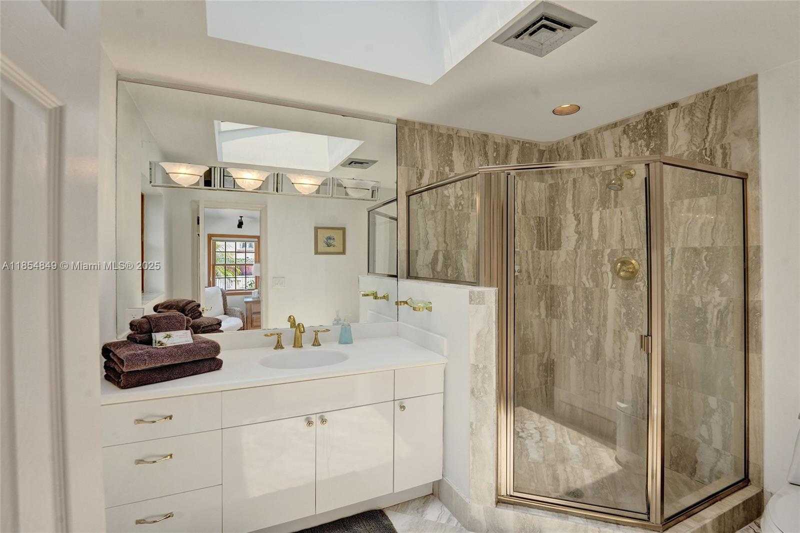 Small Image of 609 ISLE OF PALMS DR, Fort Lauderdale Number 48