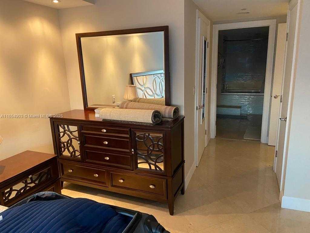 Small Image of 1850 SOUTH OCEAN DR #3007, Hallandale Beach Number 21