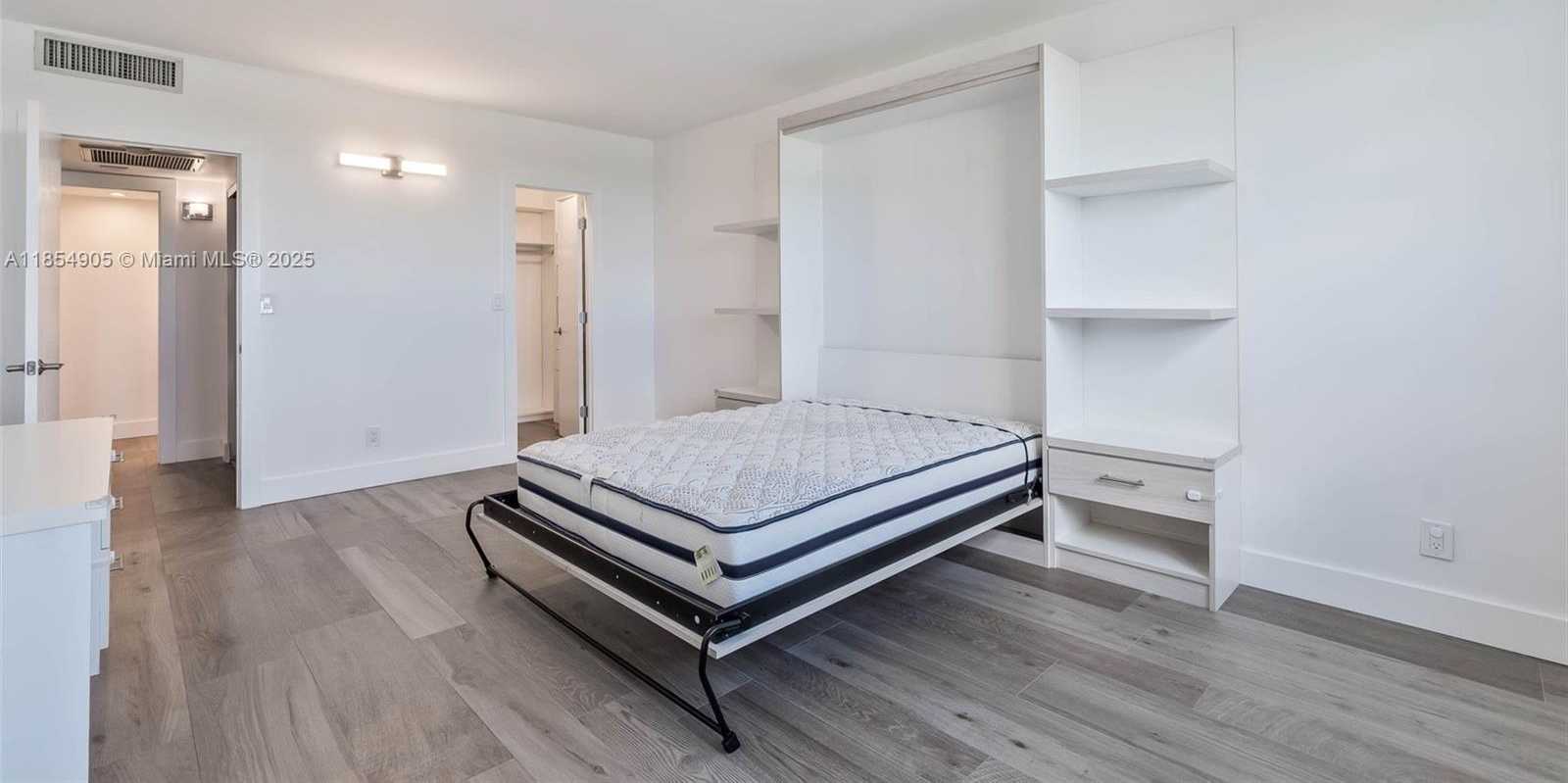 Small Image of 90 EDGEWATER DR #1015, Coral Gables Number 14