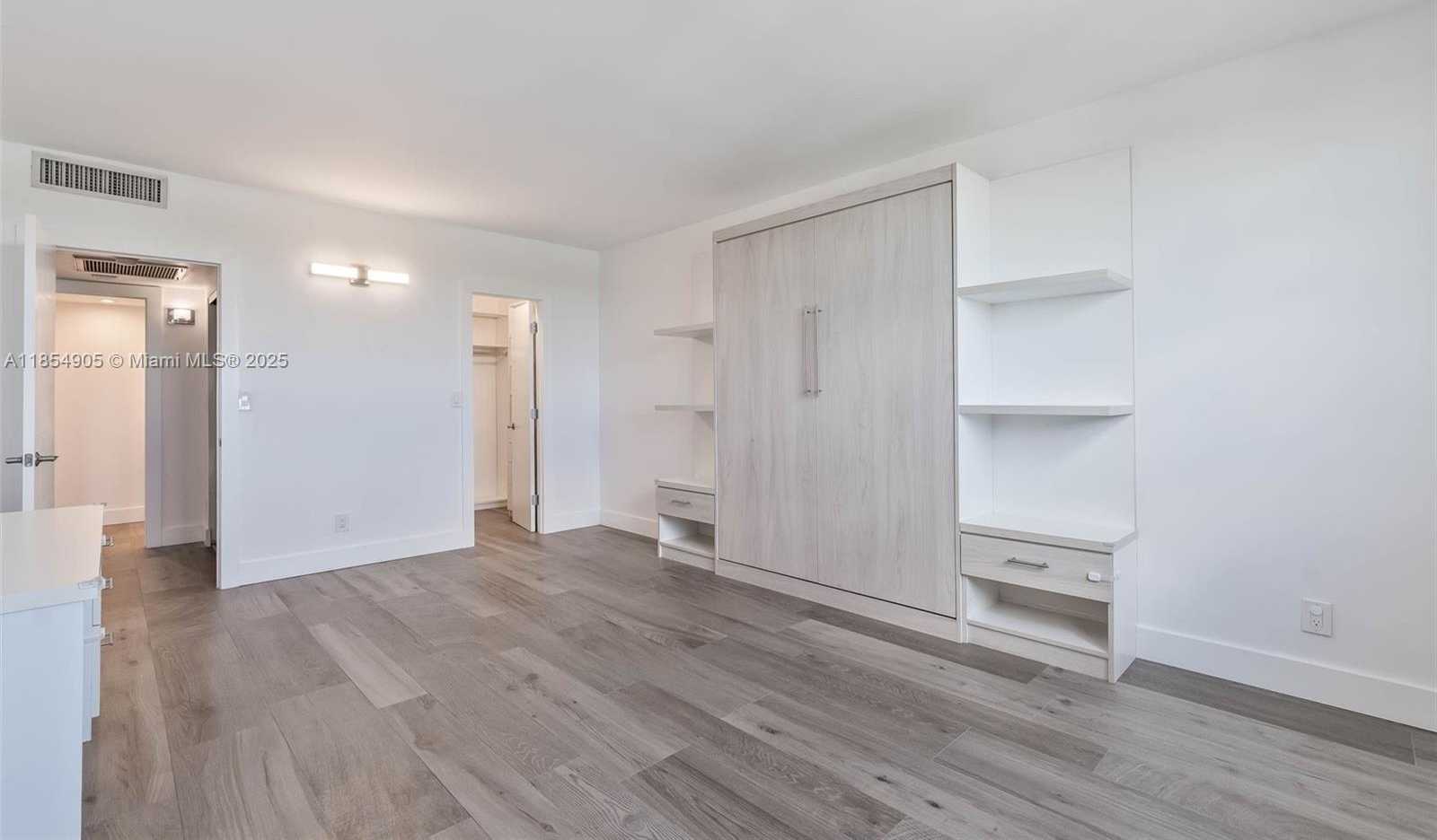 Small Image of 90 EDGEWATER DR #1015, Coral Gables Number 15