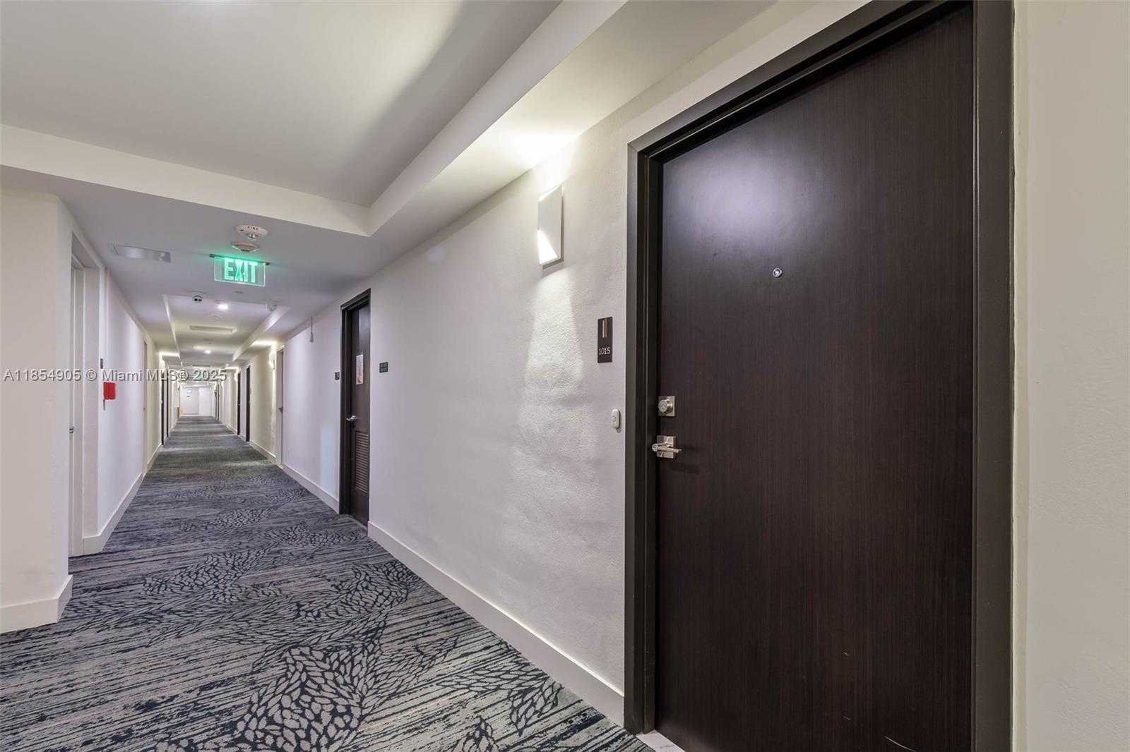 Small Image of 90 EDGEWATER DR #1015, Coral Gables Number 21