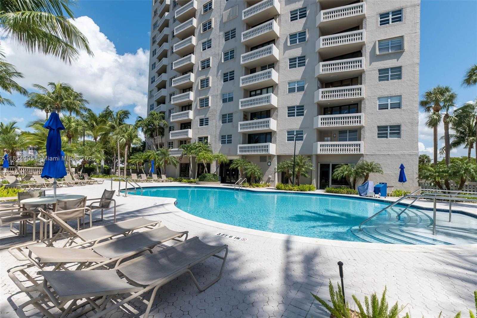Small Image of 90 EDGEWATER DR #1015, Coral Gables Number 24