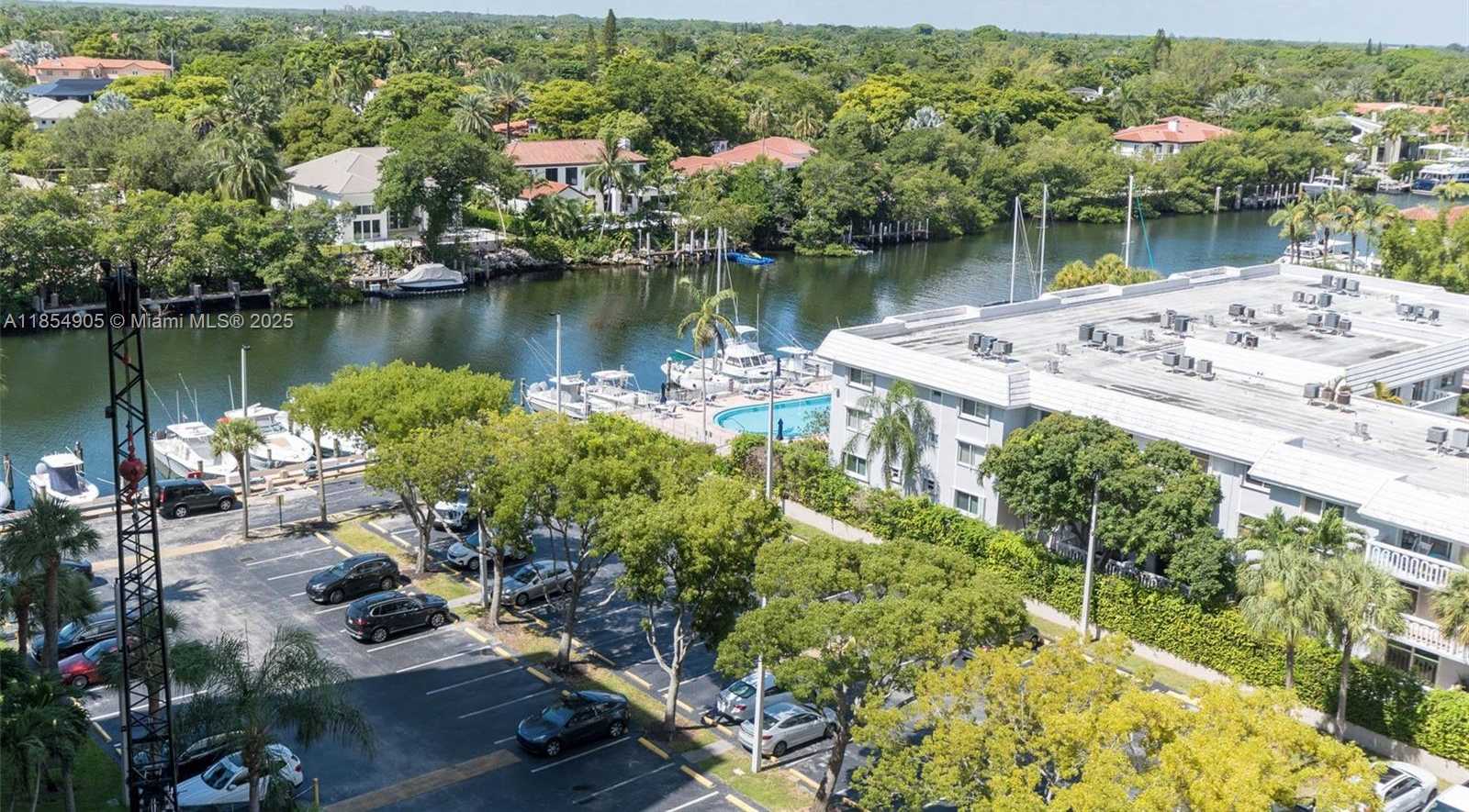 Small Image of 90 EDGEWATER DR #1015, Coral Gables Number 28