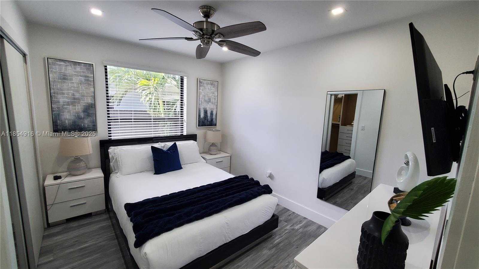 Small Image of 3021 SOUTH WEST 27TH LN #2, Miami Number 6