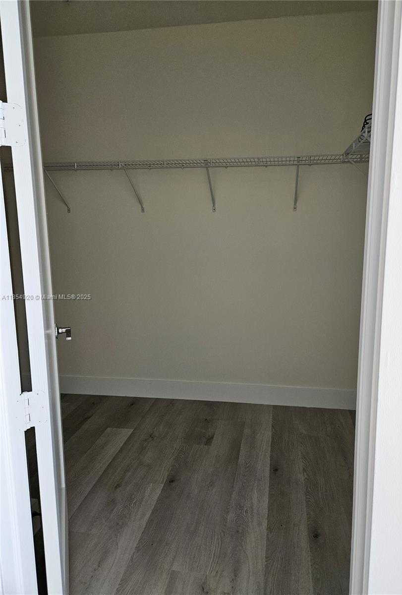 Small Image of 6670 NORTH WEST 105TH CT #6670, Doral Number 15