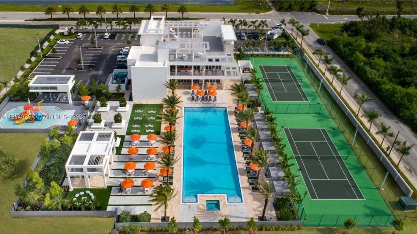 Small Image of 6670 NORTH WEST 105TH CT #6670, Doral Number 20