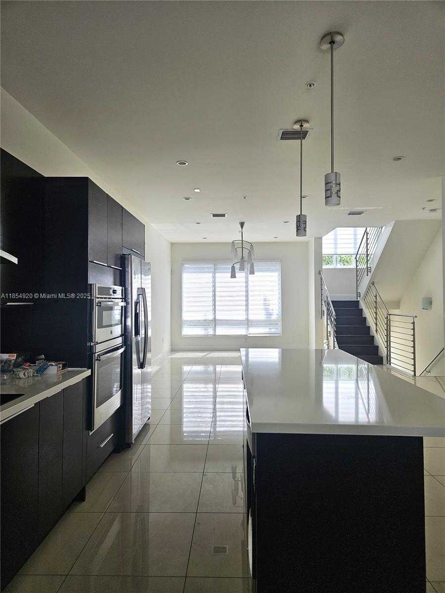 Small Image of 6670 NORTH WEST 105TH CT #6670, Doral Number 6