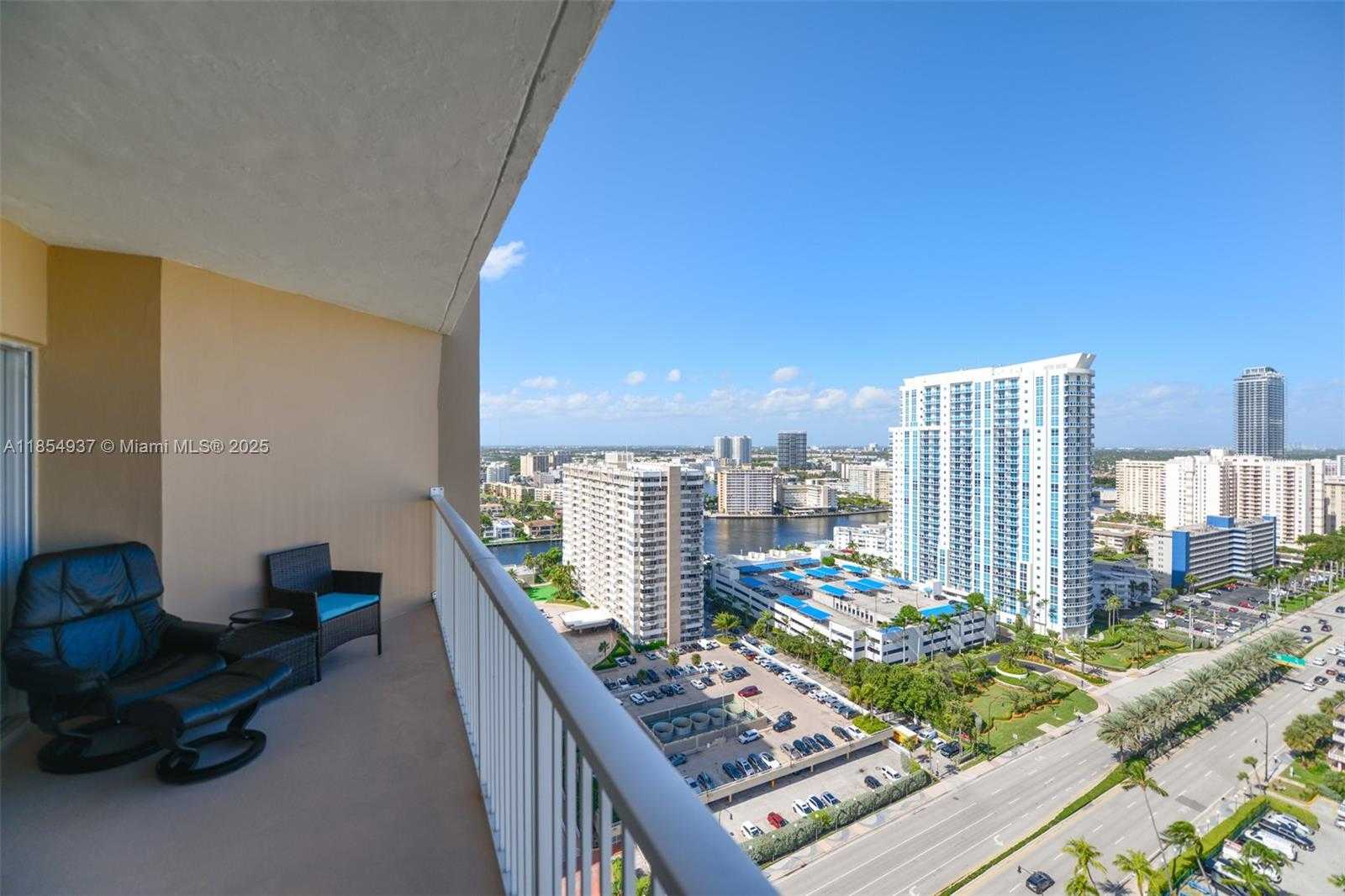 Small Image of 1980 SOUTH OCEAN DR #PHM, Hallandale Beach Number 15