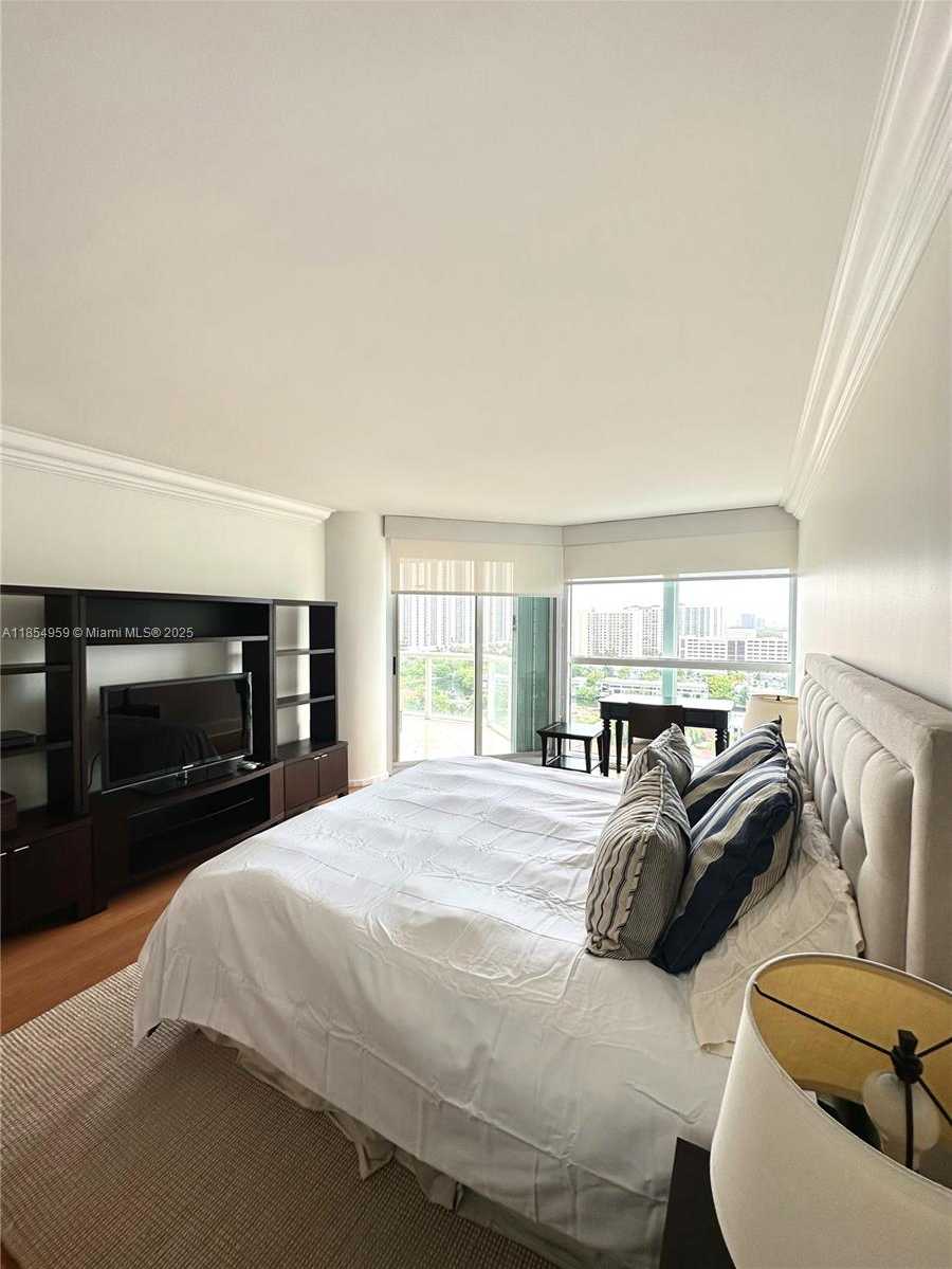 Small Image of 16500 COLLINS AVE #1453, Sunny Isles Beach Number 31