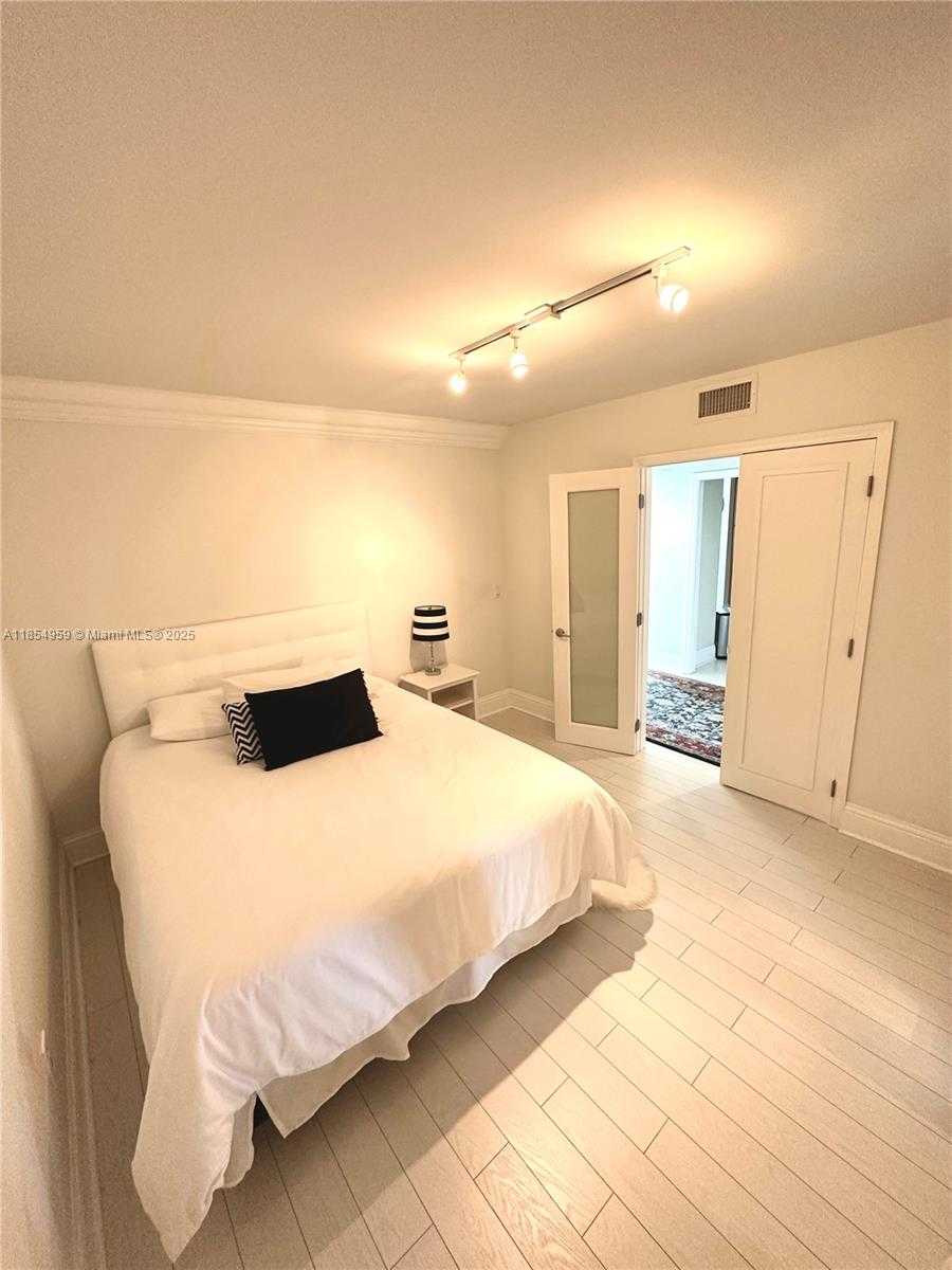 Small Image of 16500 COLLINS AVE #1453, Sunny Isles Beach Number 36