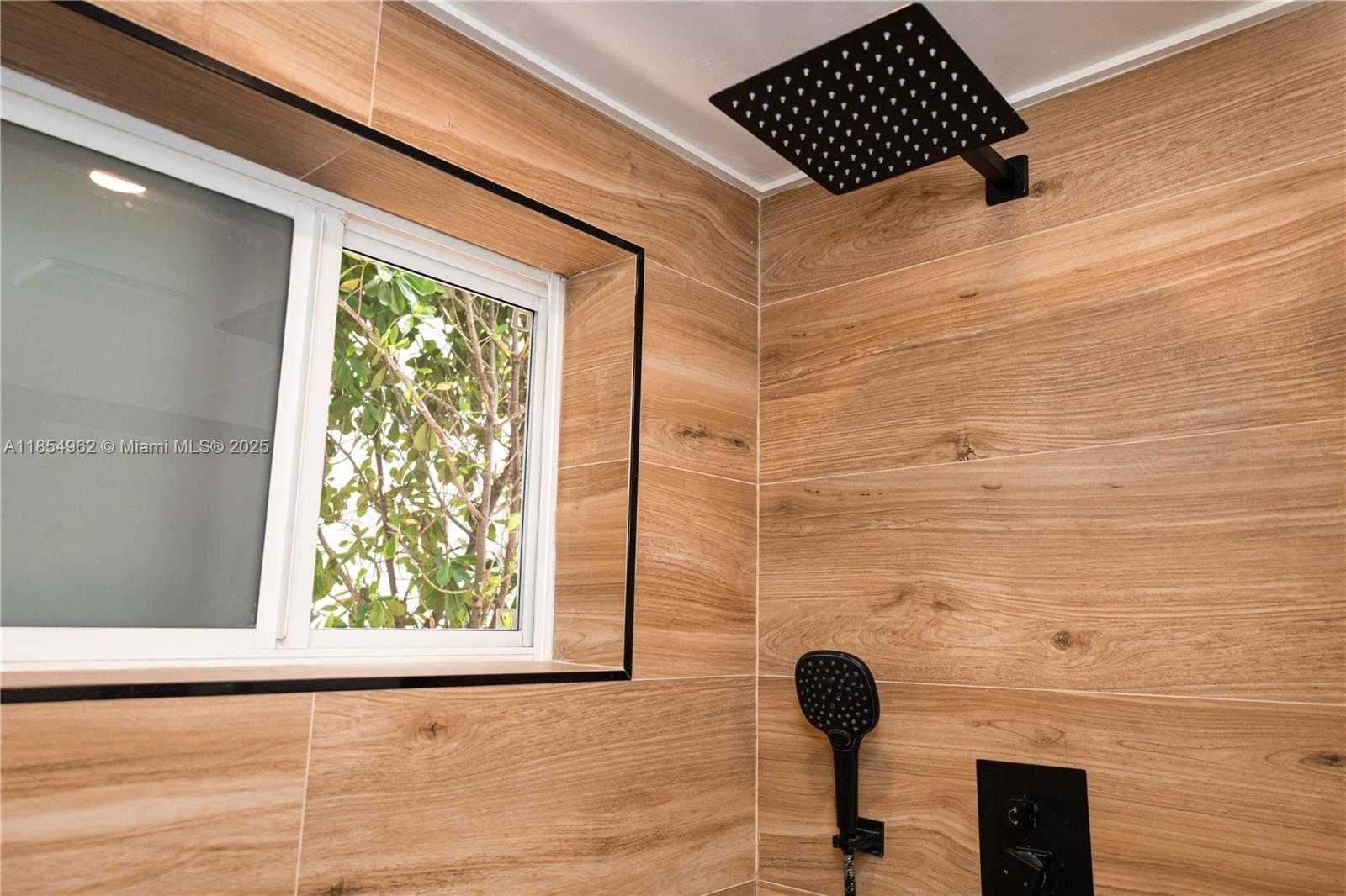 Small Image of 224 MERIDIAN AVE #6, Miami Beach Number 10